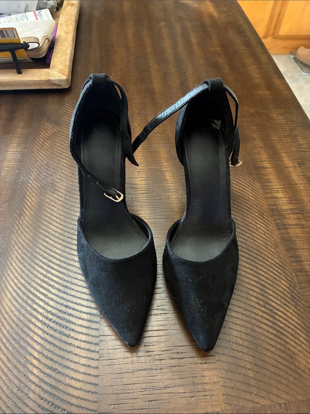 🖤 Elegant Black Pointed Toe Heels 🖤